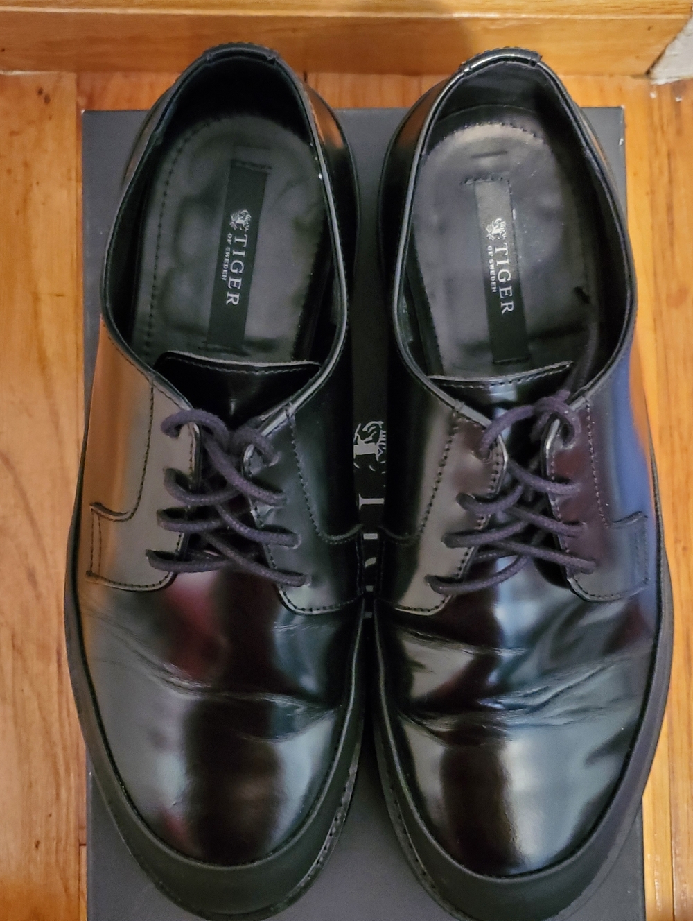 Tiger Of Sweden Signature Men’s Black Leather Derby Shoes - Picture 3 of 16